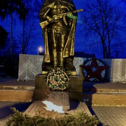 2 место 90002316 Токарев Братская могила